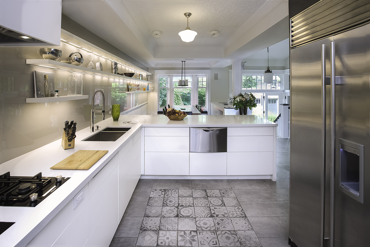 Modern Kitchen by Award Winning Toronto Home Builder Little Redstone Custom - Contemporary - Luxury Home Kitchen - renovation - refridgerator - cooking area - stove top - counters -